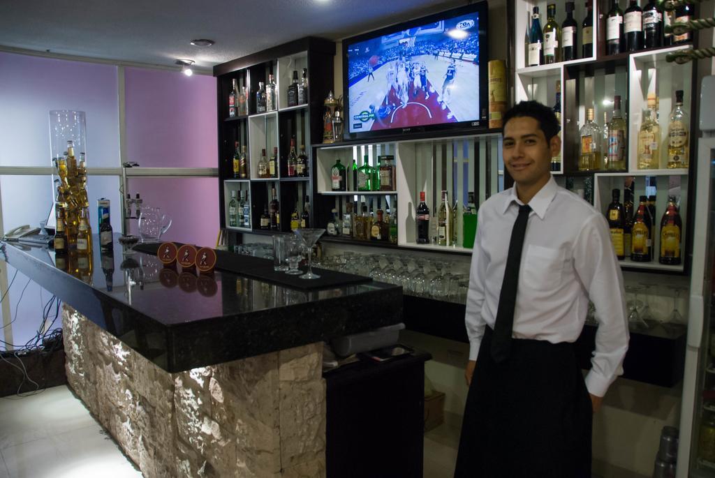 Hotel Rincon Real Suites Дуранго Экстерьер фото