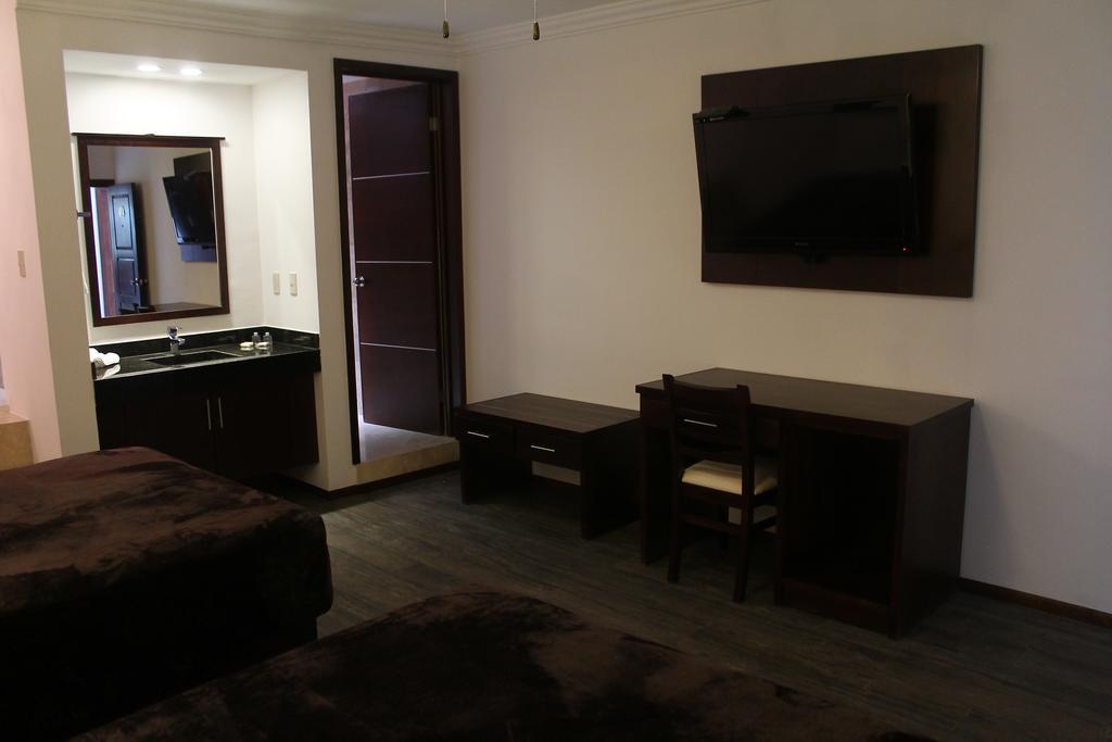 Hotel Rincon Real Suites Дуранго Экстерьер фото