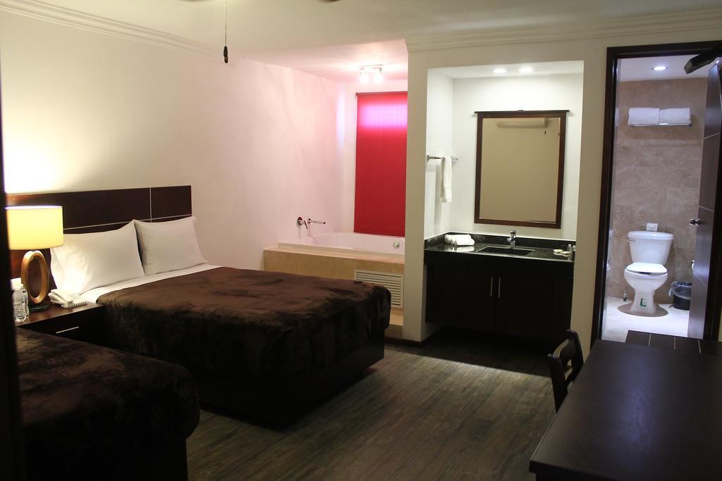 Hotel Rincon Real Suites Дуранго Экстерьер фото