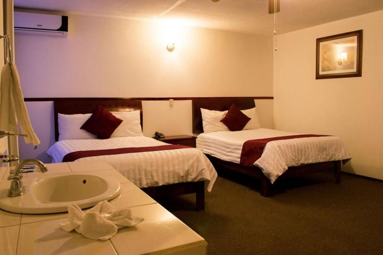 Hotel Rincon Real Suites Дуранго Экстерьер фото
