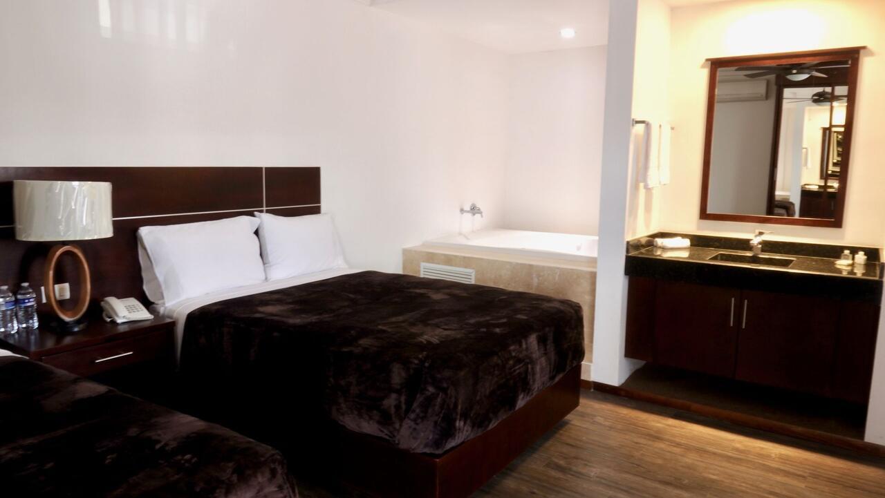 Hotel Rincon Real Suites Дуранго Экстерьер фото
